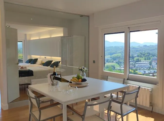 Ondarreta - Singular Y Exclusivo * サン・セバスティアン